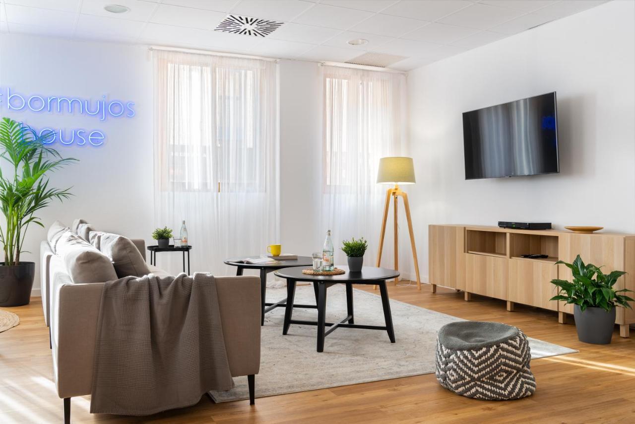 Micampus Bormujos Student Residence Bagian luar foto